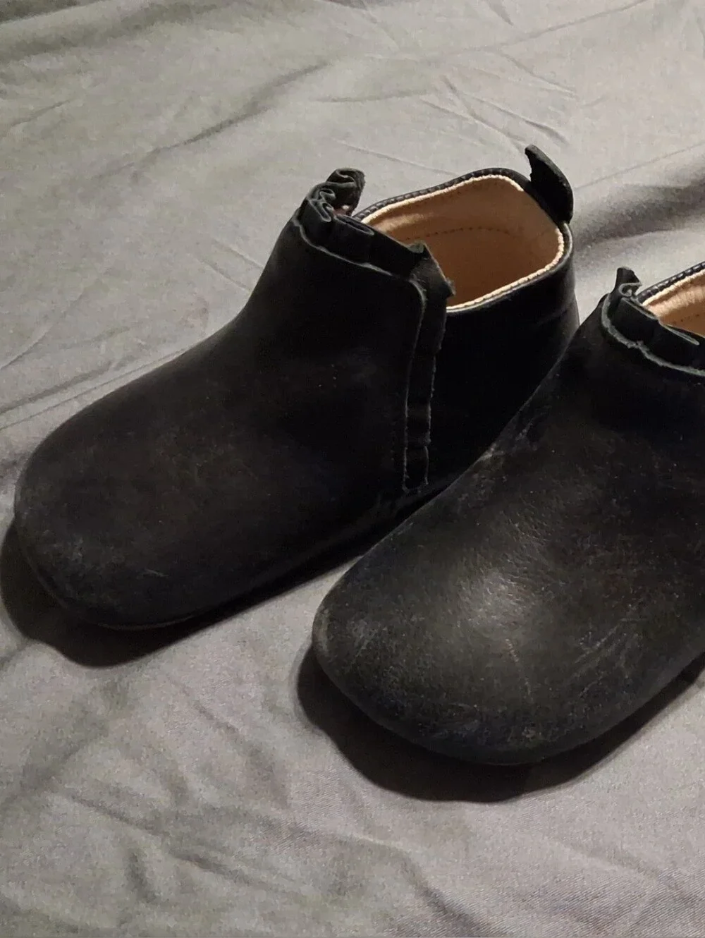 Size 6 Toddler/baby Little Love Bug Mila Low Top Boots